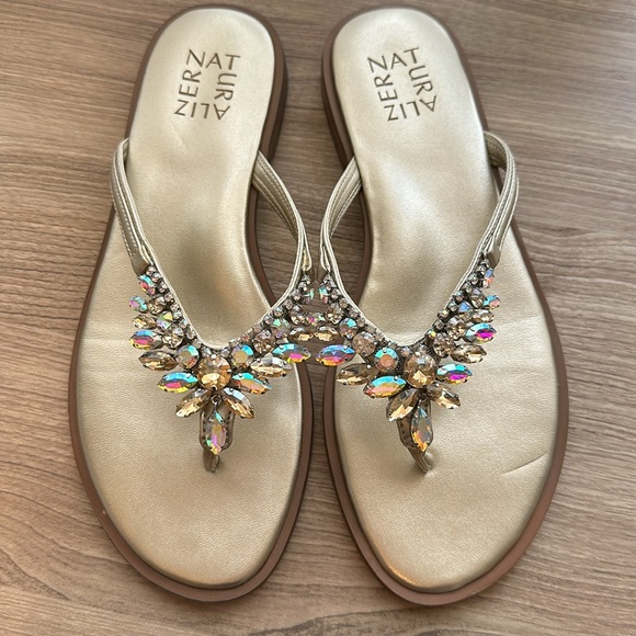 Naturalizer Shoes - Like New! Naturalizer Rhinestone Fallyn Thong Sandal - 7.5 - Champagne Gold